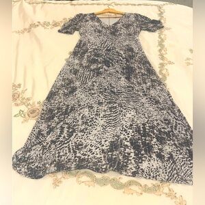Express animal print high low midi dress greycolor size Small